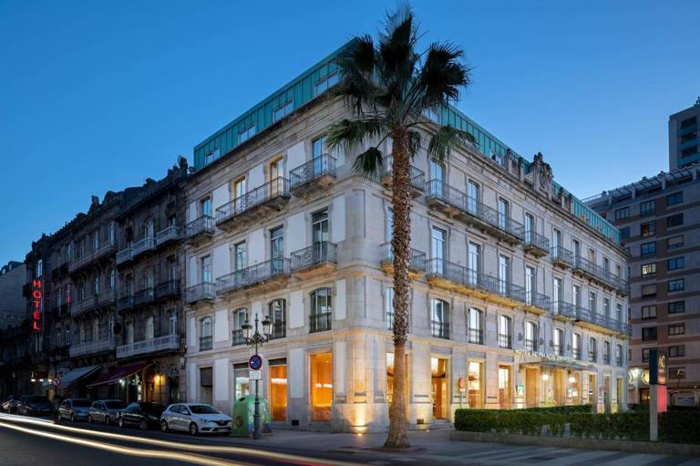 AC Hotel Palacio Universal, a Marriott Lifestyle Hotel