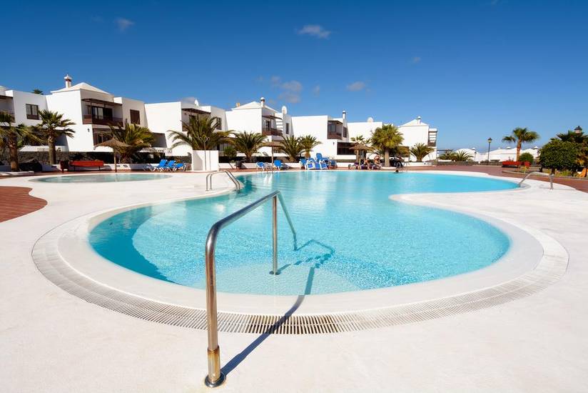 Neptuno Share Pool Costa Teguise Испания, Коста-Тегисе