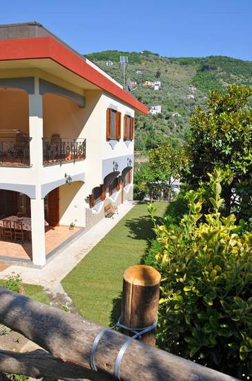 La Casa Dei Fiori Италия, Вико-Экуенсе