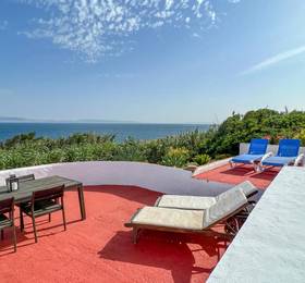 Beach Front Villa Amazing Views в Тарифе