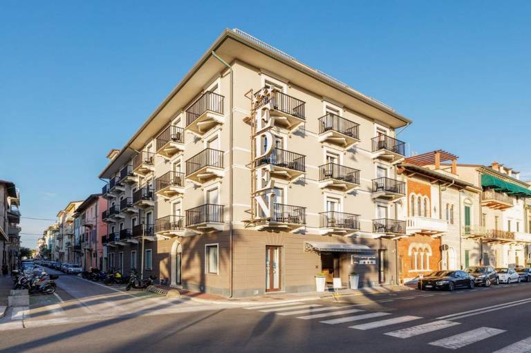Hotel Eden