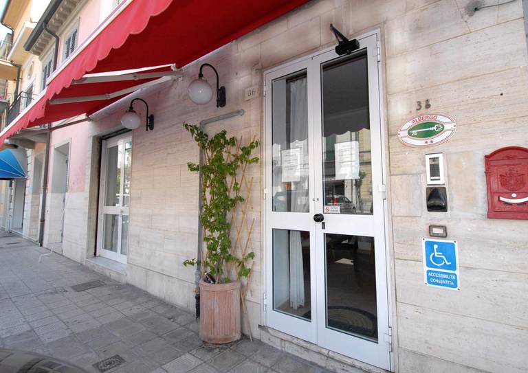 Hotel Luana