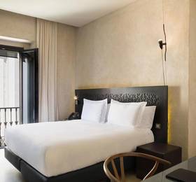EME Catedral Hotel в Севилье