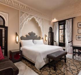 Hotel Alfonso XIII - A Luxury Collection Hotel в Севилье