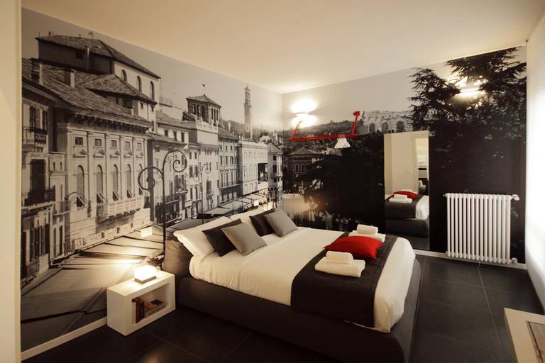DiMoras House