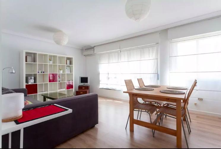 Triana Micasaisyourhouse