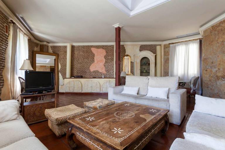 Casa Adriano