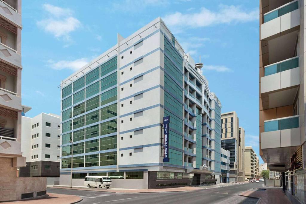 Howard Johnson Plaza by Wyndham Dubai Deira 4*
