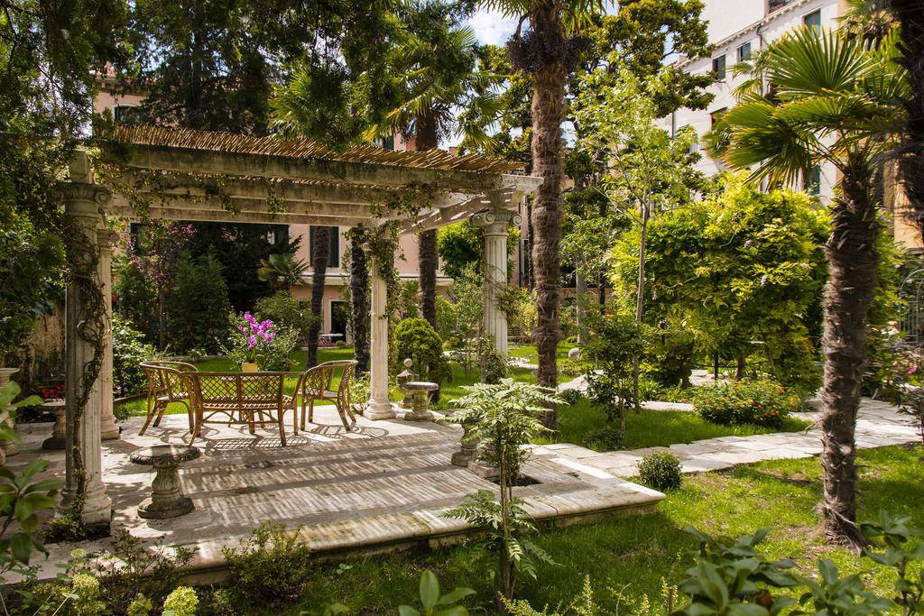 Hotel SantAntonin 3*