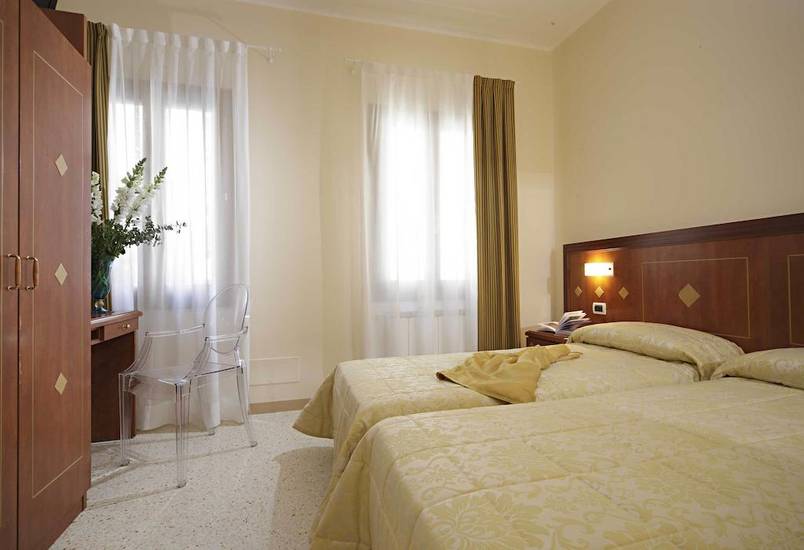 Hotel Adriatico 2* Италия, Венеция