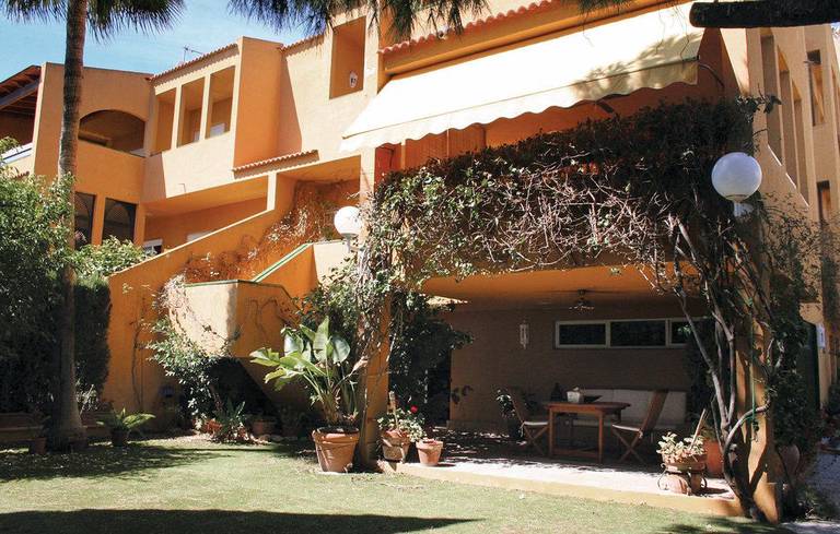 Five-Bedroom Holiday home Santa Pola with a Fireplace 04