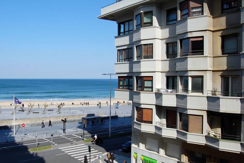 Playa Gros - IB. Apartments Испания, Сан-Себастьян