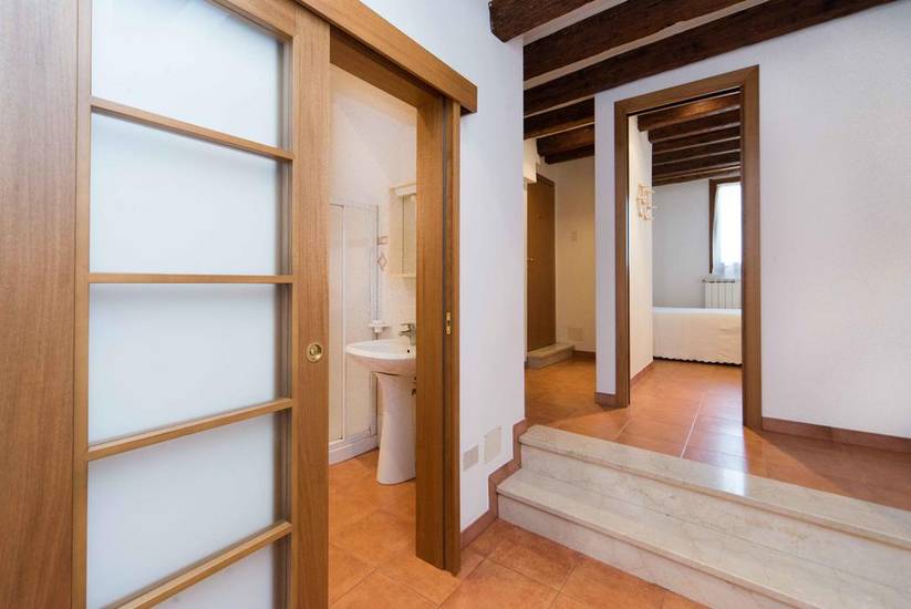 Venice Small Canal Италия, Венеция