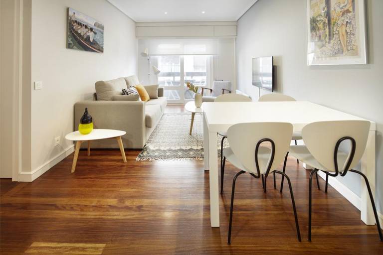 Be Bop Apartment by FeelFree Rentals