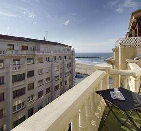 Jai Alai Beach Apartment by FeelFree Rentals в Сан-Себастьяне