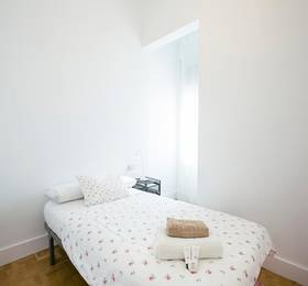 Gros beach by People Rentals в Сан-Себастьяне
