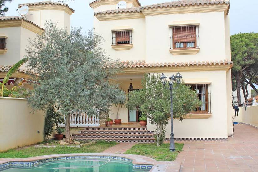 Casa Ugaldenea Испания, Ново-Санкти-Петри