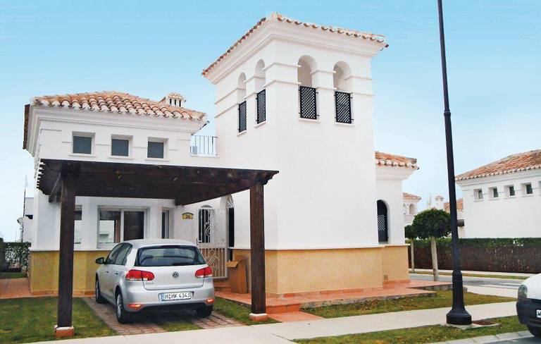 La Torre Golf Resort 18
