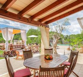 La Finca. в Польенсе