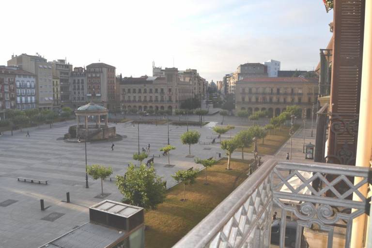Apartamento Plaza Del Castillo