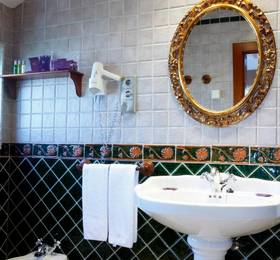 Ayre Hotel Alfonso II в Овьедо