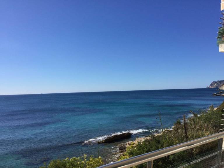 Sea front newly renovated moraira