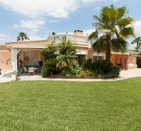 Villa Lydia Las Chapas в Марбелье