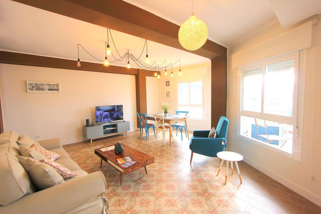 Malagasuite Showroom Apartments.Center