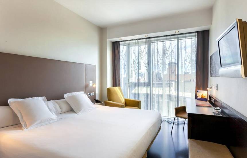 Occidental Madrid Este 4* Испания, Мадрид