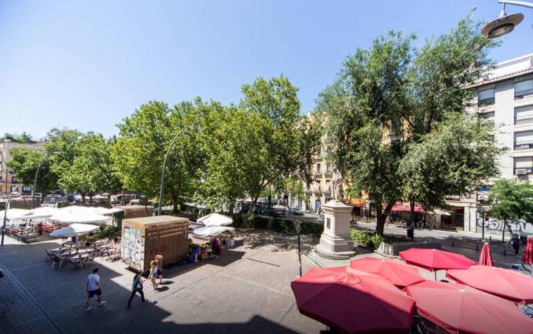 Tirso De Molina Suites