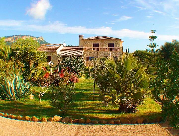 Finca El Pavo Испания, Льюкмайор