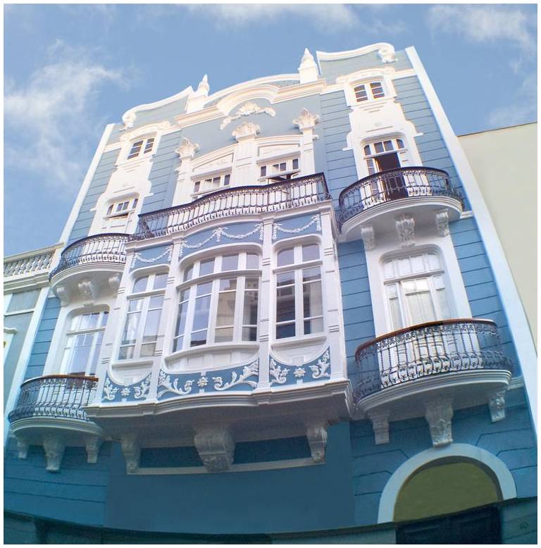 Downtown House