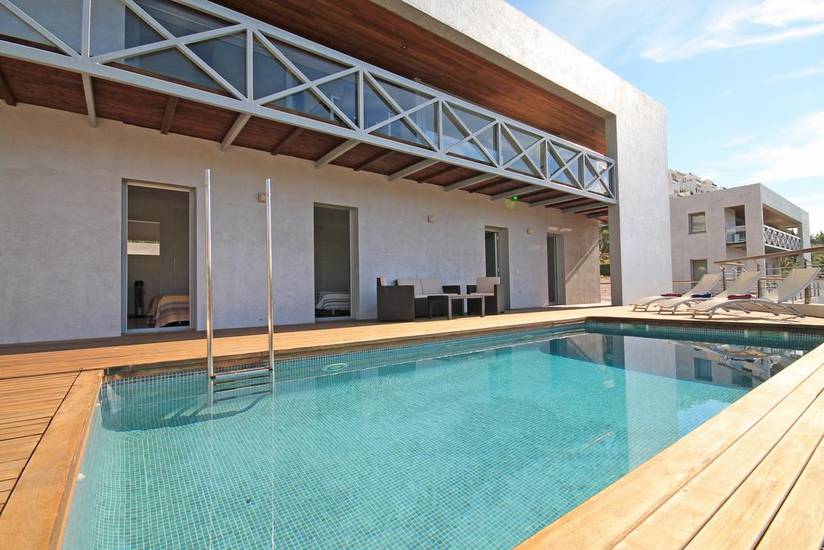 Villa Reina Испания, Ла-Эскала