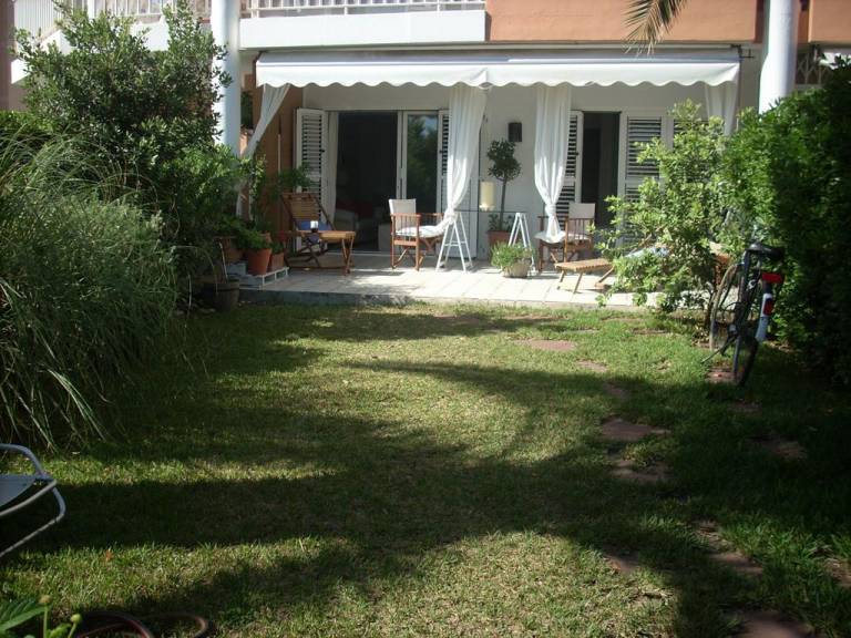 Apartamento JardiA­m Frente Al Mar