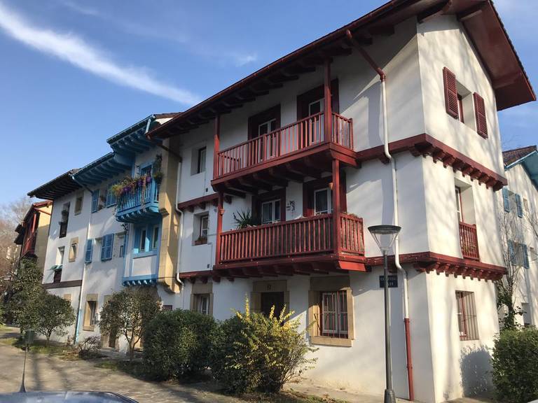 Jaizubia Urdanibia Home Renting