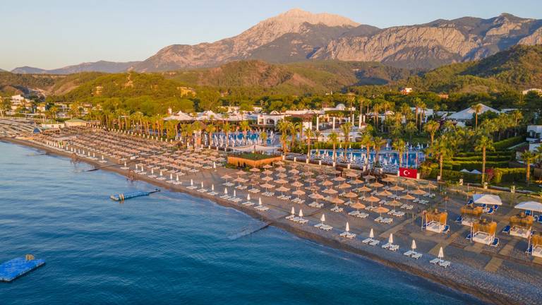 Emelda Sun Club