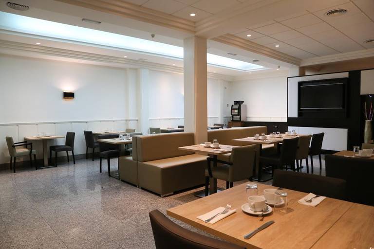 Hostal Carlos III