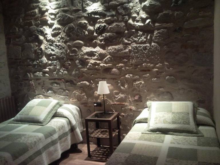 SLEEP IN GIRONA BALLESTERIES