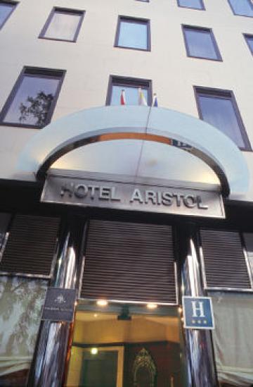 Средний Аристоль 3* Испания, Барселона