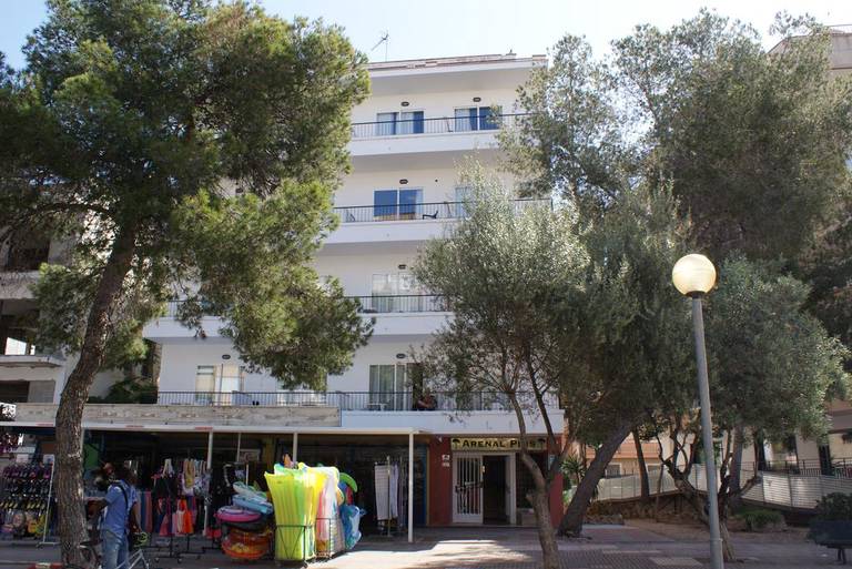 Hostal Arenal Pins