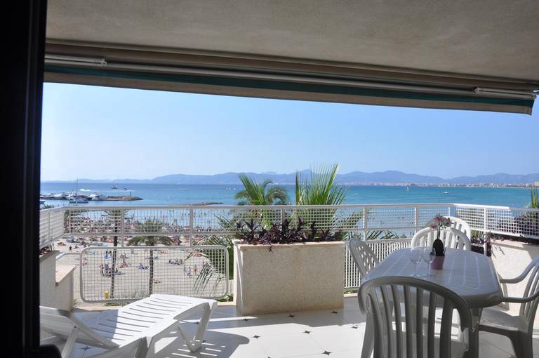 CA Apartament Miramar