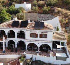 Casa Roble B&B в Компете