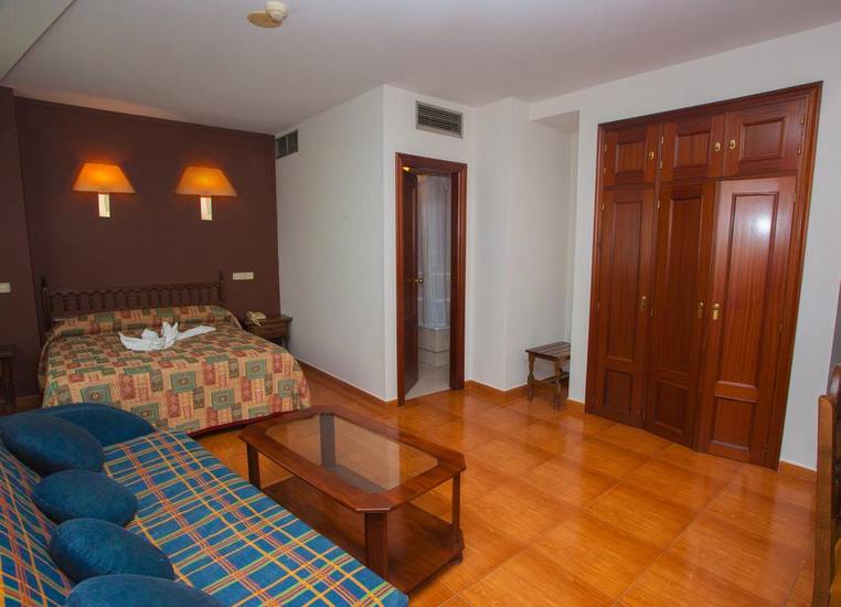 Hotel Hollywood 2* Испания, Кангас