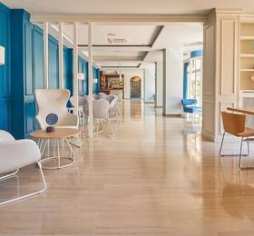 Monica Hotel в Камбрильсе