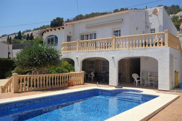Cosy Villa With Sea Panorama