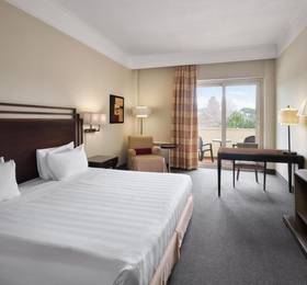Отдых в Crowne Plaza Сентpeter - Италия, Рим