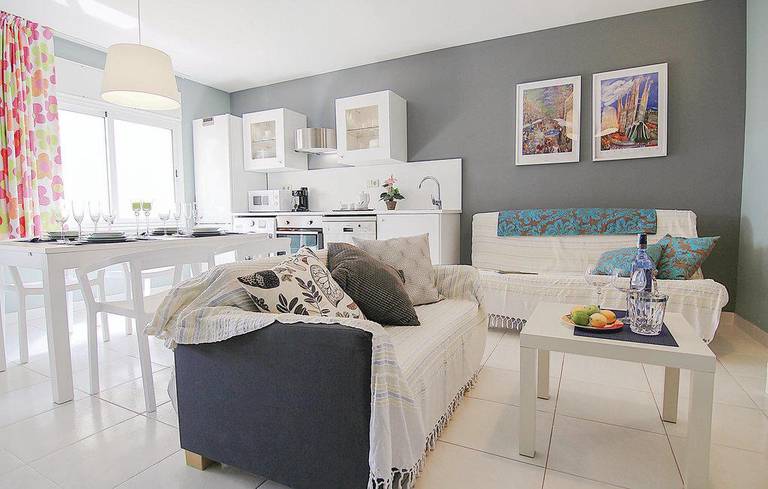 Two-Bedroom Apartment Calella 0 03