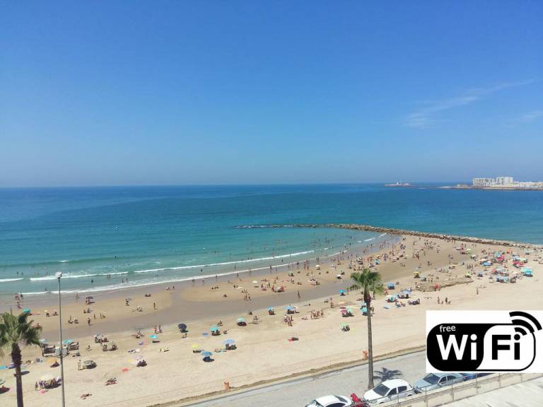 Cadiz Experience - Playa Santa Maria del Mar