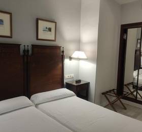 Hotel Iberia Plaza America в Касересе