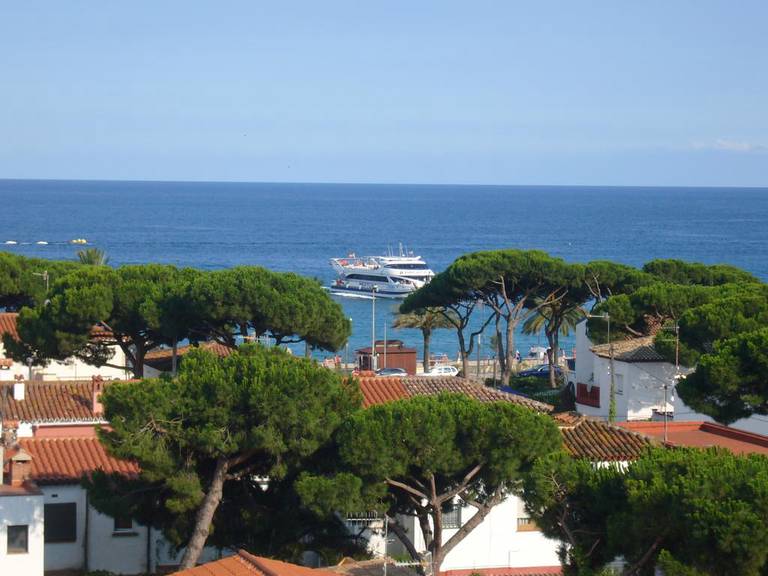 Los Pinares Seaview Apartments